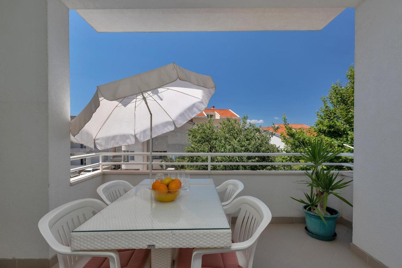Apartments Marija Тучепи Экстерьер фото