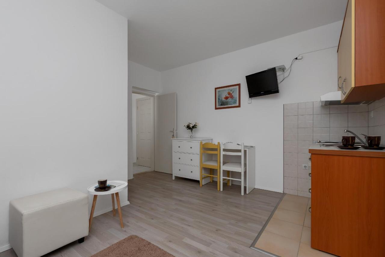 Apartments Marija Тучепи Экстерьер фото